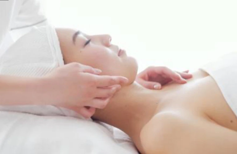 小顔矯正｜福岡市早良区マリエンドリー